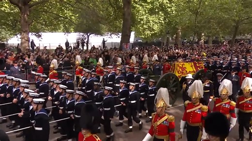 4 billion people watched this funeral - and the line was 4 miles long