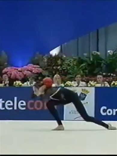 Anna Bessonova 2000 Ball Routine | Rhythmic Gymnastics