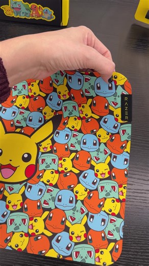 Para movimientos rápidos 😏 #mousepadgaming #pokemon #pikachu #razergaming