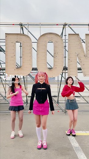 핑크 콩주 레이가 추는 춤을 모두 따라 춰 💃🏼🪩 #내춤춰챌린지 #Kitsch #KitschChallenge #키치챌린지 #IVE #아이브 #IveIVE #아이해브아이브
