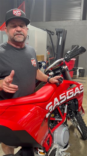 5.5K views · 71 reactions | Our underbar Scotts stabilizer setup for these bikes is one of the slickest things we make here. #mako360 #floatthebars #xcgear | XCGear | Facebook