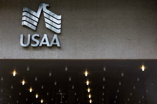 Are banks open on Good Friday? What Texans should know.
