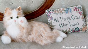 Hasbro stellt Roboter-Katzen für ältere Menschen vor