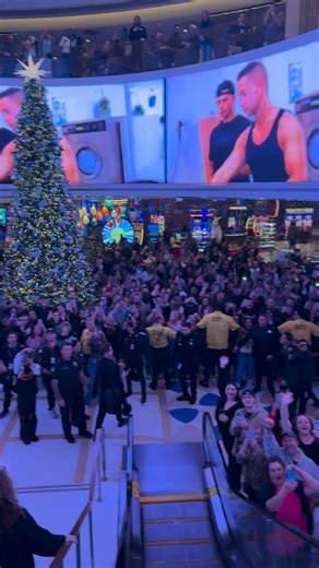 Mike"The Situation"Sorrentino on Instagram: "Let the @jerseyshore roast begin @mtv @hardrockhcac"