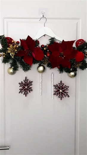Door Christmas decoration using clothes hanger | Magic Hands Creations