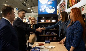 Predsjednik Vlade RH Andrej Plenković otvorio je u ime zemlje partner najveći međunarodni poljoprivredni sajam Zeleni tjedan u Berlinu