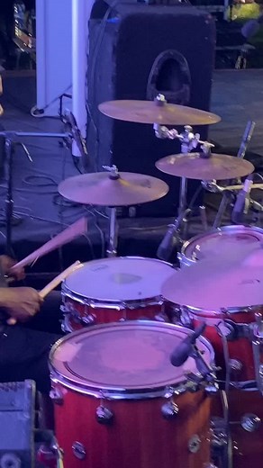 Simple Reggae Drum Roll Intro for Beginners