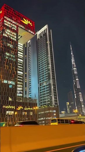 Step inside the stunning Mashreq Bank in Dubai! ✨ A blend of innovation, luxury, and edge banking