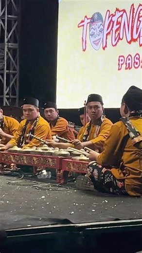 Persiapan Bang Sumitra Adi Kusuma Maenin Musik Topeng Betawi Sebelon Tari Topeng Betawinye Masuk