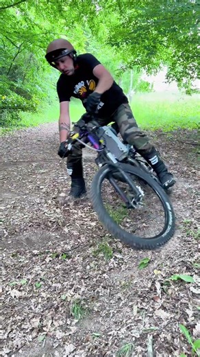 This bike is totally normal. #demonbike #2stroke #twostrokepower #technologia #bikeride #Shorts