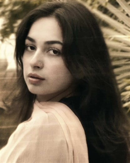 #fyp #trending #influencer #professor #originalmuskaan