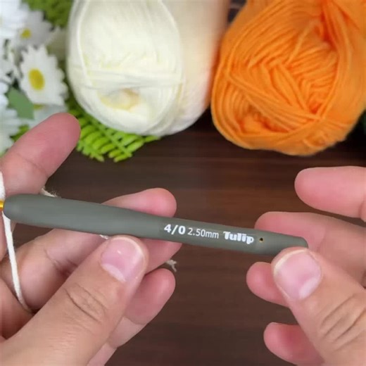 DIY Crochet: Three-Color Square Motif Tutorial