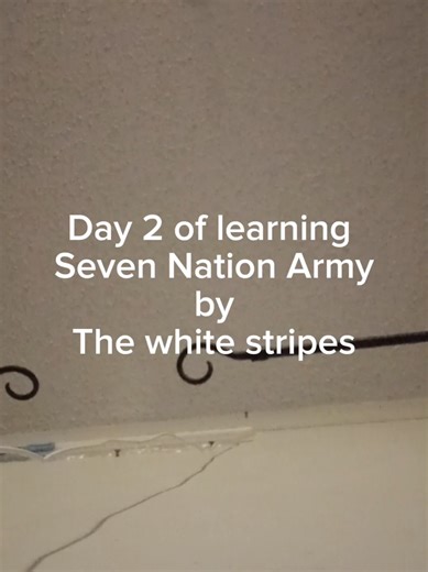 Day 2 of learning Seven Nation Army by The white stripes #tiktok #guitar #electricguitar #fyp #why