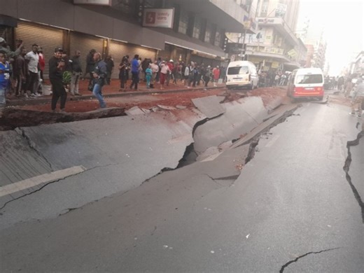 Chaos In Joburg CBD After Massive Gas Explosion [Video]