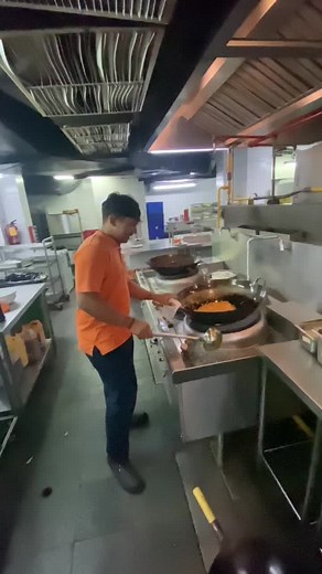 Cooking Techniques for Beginners in a Commercial Kitchen