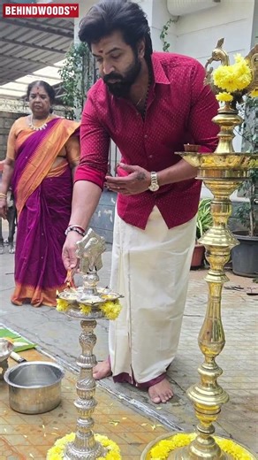 குடும்பத்துடன் பொங்கல் கொண்டாடிய Actor Arun Vijay.. 🎉👨‍👩‍👧‍👦