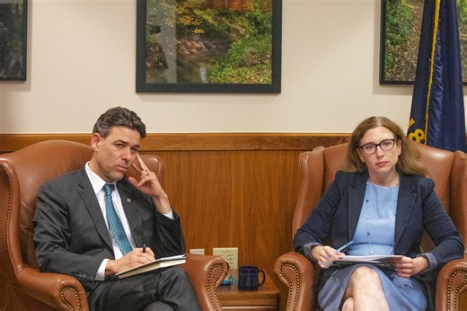 Facing legal hurdles, Oregon Democrats plan to give voters final say on transportation tax hikes in May