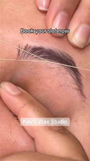 A soft and feminine look has no choice but a rounded shape. The high arch is just not the vibe here as it has a sharp angle whereas this rounded does has gentle curves with no sharp angles. This shape can be worn if one wants to soften angular features or balance out a strong jawline. #fyp #waxing #skincare #brampton #threading | beauty_by_kay15