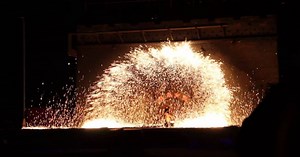 Da Shuhua Molten Iron Fireworks