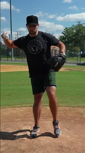 Proper Hand Separation in Pitching Mechanics