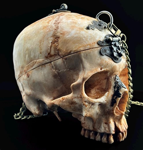 Handmade Resin Skull Purse | Lilith – Gothic Crossbody Bag, Alternative Fashion Accessory - Etsy