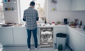 Is it cheaper to use my dishwasher or wash up by hand?
