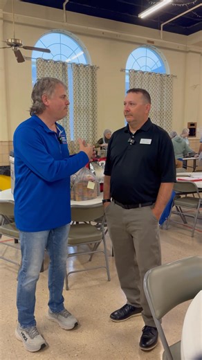Meals on Wheels - delivering food to seniors that are home bound with a side of friendly smiles and conversation. Senior Community Center of Owensboro-Daviess County #VolunteerOwensboro #kindness #Volunteer #helpsomeone #mealsonwheels #ProjectVolunteer | Volunteer Owensboro