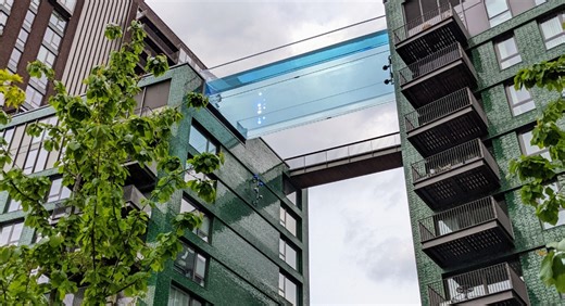 This Floating Glass Pool in London Is the Most Terrifying Swim of Your Life