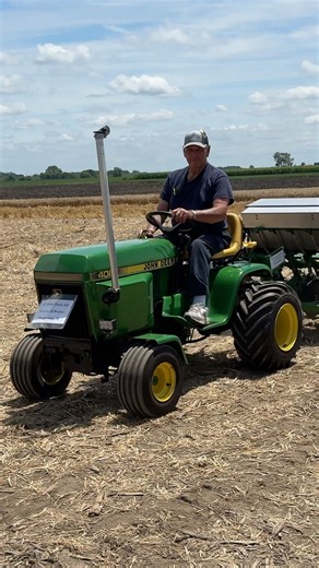 John Deere garden tractor pulling a seeder 👍 at Antique Steam and Tractor Show Manhattan Illinois #johndeere #johndeeretractor #farming #farmer #tractor #tractors #tractorvideo #tractorvideos #farmmachinery #farmequipment #farm #farmlife | Someplace or Another