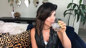 12K views · 39 reactions | "I love myself way too much to allow myself ot keep feeling this way -- owning it right now!" "Doubt destroys more dreams then failure ever does." ☝️☝️ Comments from Part 1 of Stop Caring What Other People Thing: the live online experience It was amazing, you women are amazing and if you haven't watched it yet you're missing out. Part 2 will drop Tuesday at 4pm CST -- Take a minute to watch Part 1 before then! | Erin Sanderson | Facebook