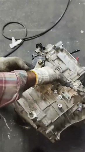 Honda civic transmission damage#fixind used gearbox#mechanic #fypシ #shorts