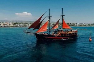 164K views · 2K reactions | Enjoy 360º views from a top deck Hop-On Hop-Off Bus Tour or book a jeep safari or a cruise | Cyprus Sightseeing | Facebook