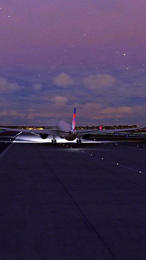 Delta Airbus A330 takeoff from Atlanta. From Microsoft Flight Simulator 2020 ✈️ Like, share, and follow for more! #msfs #flightsim #a330 | Flight Playground