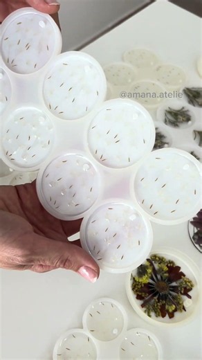 Making the best-selling necklace from my resin and botanical jewelry shop!