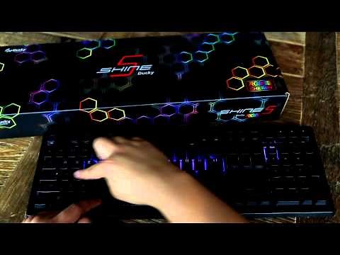 Computex 2015: Ducky Shine 5 Preset RGB Color Mixing Backlight Modes