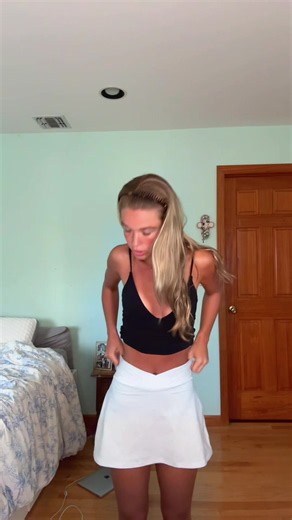 get dressed with me for the gym …. remind me to do my laundry td pls | get dressed with me gym