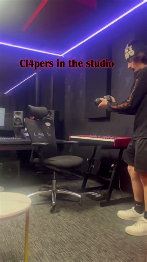 Cl4pers in the studio part 2 #music #cl4pers #studio