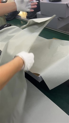 Packing Shoes for Travel: Tips and Tricks