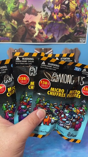 Mini Among Us Confetti Figures Unboxing