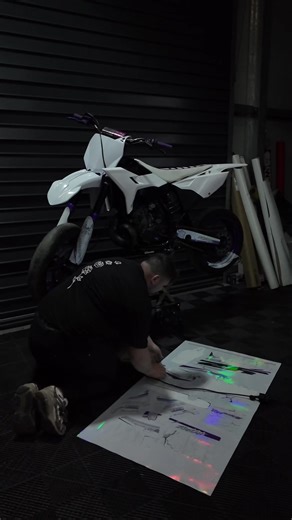 YZ SM 2e évolution ! @A2L Création | Kit déco moto🚀 à la déco, 10% sur tout le site avec mon code HDZ10 #moto #yamaha #deco #yz #supermot