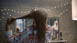 440K views · 1.2K reactions | Okay ladies, get those curls in formation. Our Frizz Ease® line has a range of products so you can tame flyaways in a beat or air dry your curls with nighttime-level polish. | John Frieda US | Facebook