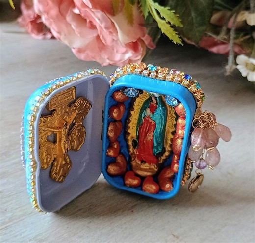 Mini Pocket Shrine - Etsy