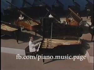 Jose Iturbi and his 18-piano-ensemble play "Hungarian Rhapsody n.2" by Liszt | Pianoforte