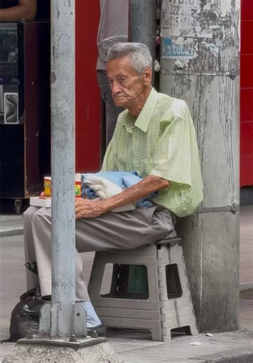 La Ruana de la Suerte: ¡Amuleto de Buena Fortuna!