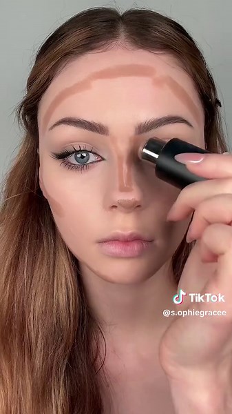 Black Cat Makeup Tutorial for Dark Feminine Energy