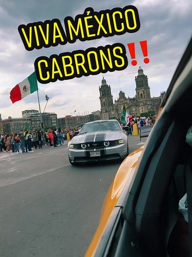 Soy Mexicano esta es Mi BANDERA 🇲🇽 #santafeklan #soymexicanoestaesmibandera #rodadadeindependencia #vivamexicocabrones #diadeindependecia #mustangonlygarage #cobrasonlygarage #zocalocdmx