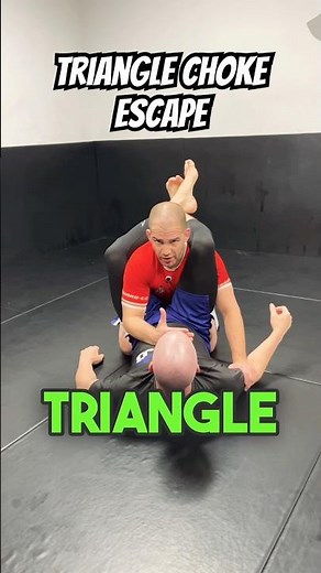 Triangle choke escape #bjj #jiujitsu