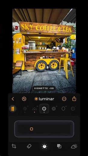 Luminar Neo Has a Mobile App for Street Photography