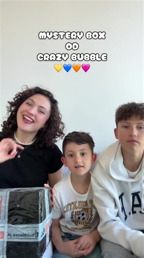 @Crazy Bubble Polska dziękujemy bardzo za prezent!! 🩷 A Wy kochani będziecie mogli przetestować nowe napoje już od połowy maja 😻 #crazybubble #paczkapr #bubbletea #mysterybox #unboxings