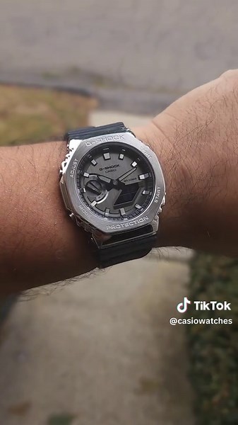 Casio G-Shock GM-2100 Review and Features